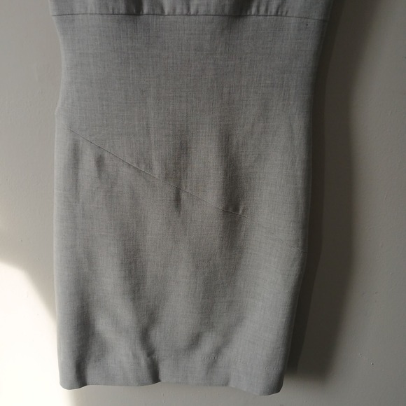 Diane Von Furstenberg Women's Sleeveless Gray Dress with Ruching Size 12 V-Back - Picture 16 of 16